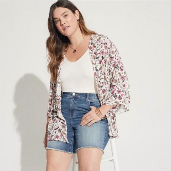 Torrid Women Cream Floral Open Front Kimono Plus size 1 Crochet Crinkle Gauze 1X - Picture 5 of 6